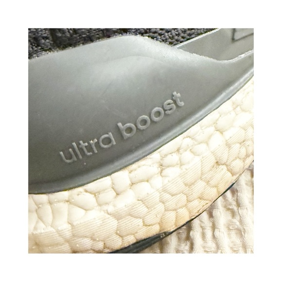 Adidas Ultraboost DNA 5.0 NASA 🚀 size 11 - Picture 7 of 9